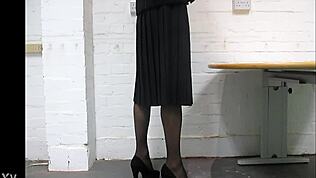 Aku Suka Banget Stoking Lucu Ini Saat Berangkat Kerja