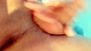 Эй, транс одна, просто мастурбирую сама