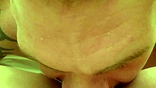 Samo uživam v času lizanja tistega tam spodaj