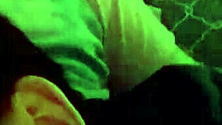 Femeie suge pulă mare grea.