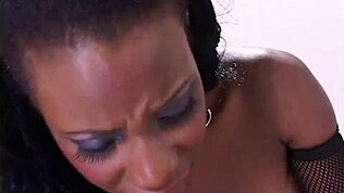 Hej, de nya anala svarta hororna är redo för monsterkuken!