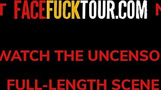 Vruća crvenokosa želi veliki kurac duboko u grlo 😍