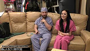 بلير سيليست تصبح ممرضة وتُرش بقذف