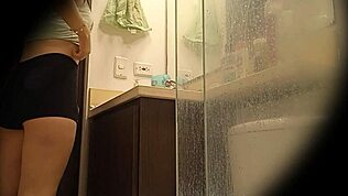 Câmera escondida flagra professora real da UNAM