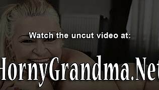 Bunică cu pizda păroasă primește spermă după futut