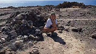 Remaja 18+ Pipis Umum Kasih Blowjob Berisiko ke Pacar di Camping 😏