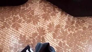 Gretala tüylü botlu milf çok ateşli