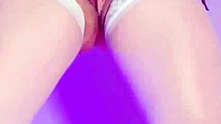 Baarin omistaja matkii palvelijaa, masturboi videolla asiakkaille