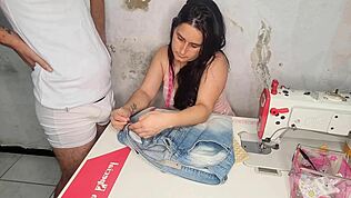 Hei, naimisissa oleva ompelijatar jättää asiakkaansa kovalla kullilla