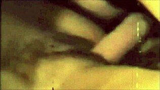 다크 랜턴이 비밀 삶 에로틱 고백에서 빅토리안 신사의 빈티지 쓰리섬 선보임