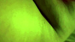 Moja pastorka mi razstreli pičko, ko sva sama pred prihodom staršev, potem ko me je ščegetal, je vtaknil kurca v moja usta Alisongonzalez26