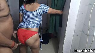 Indian Desi Bhabhi Fucked By Neighbour Boyfriend