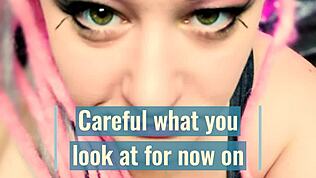 חברה אומרת שספיגה לפורנו זה בגידה עכשיו תזיין 😏