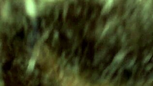 J Marie zuigt mijn lul voor het eerst