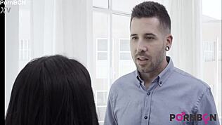 4K sexy Latina Canela Skin chce od Kevina White šukat prdel a tvrdě squirtuje