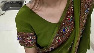 Zakázané kuchyňské setkání indické nevlastní mámy s pasynovcem odhaluje touhy