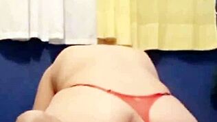 Nalgona καβαλάει με Tamga στο ξενοδοχείο