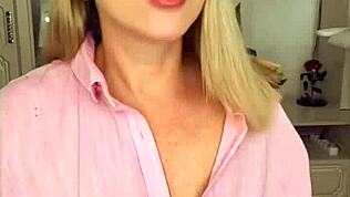 Sugarnadya raconte cash sa première visite en club libertin.