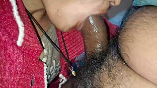 ट्रेडिशनल नाइटवियर में मलयाली कपल की वाइल्ड एनल क्रीमपाई
