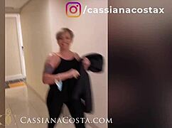 Den, kdy jsem představil svou horkou blond kamarádku