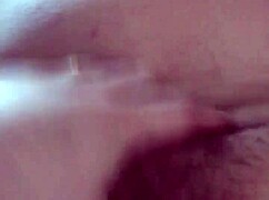 Kızımın iri amcığını oyuncaklarla parmaklarken inlemeleri 😩💦