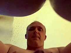 snowbunny with shaved pussy and big ass