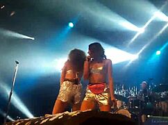 Duo Anavitoria Rebolando Gostoso With Brazilian Lesbian Music.