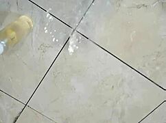 chinese girl squirting cum in solo video