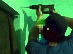 se la terminé chupando a carpintero