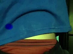 se la terminé chupando a carpintero