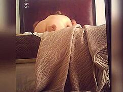 Amateur couple Chelo and Leo reach intense orgasm!