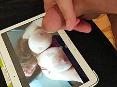 Tribute for elpapi219: amateurs masturbate cocks to cumshot 😜💦