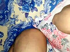 Adegan gay detail penuh momen mesra intim