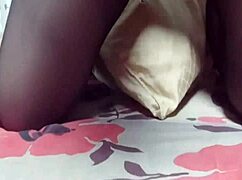 젖은 아시안 장난감으로 솔로 자위