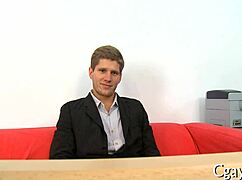 Šepeta: narediva analni seks, prijatelj, v tej gej sceni