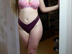 Sexy Slow Dance With Teasing Underwear 😘