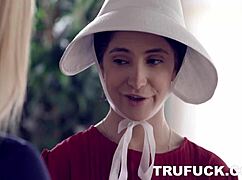 Jane Wilde cums in handmaidens scene?