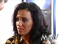 man, this brunette hoe just got facialized after a wild retro bj sesh, insane! 😲