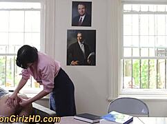 is she eating that muff?