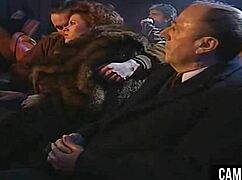 เรื่องราวสุดมันส์ของการเย็ดตูดหนักๆ ที่โรงหนัง กลุ่มเซ็กส์จัดเต็ม!