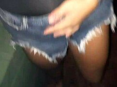 Loucuras kabulosas delivers a steamy blowjob scene in a dark tunnel