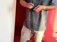 Pizza chlap dostane zaplaceno mou prdelí a naplní mě krémem!