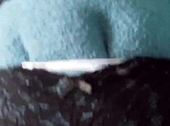 Debutando la lencería usada de mi tía, me siento sexy con ella