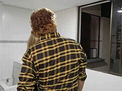 Real estate agent passionately fucks his sexy client