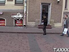 Ενήλικη έφηβη 18+ αναστενάζει, αυτή η ρεαλιστική σεξουαλική σκηνή γίνεται τόσο σκληρή!