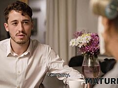 Mature4k Blond Eropah Tipu Jiran Dengan Pepek Botak. Rayuan Matang Seksi