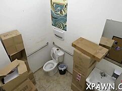 Wow, this bitch opens up for rough reality sex every time! 😜