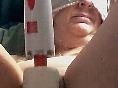 Kötött szemű feleség alávetett játékban