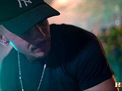 suruba with the twins and brother putting three cocks to play