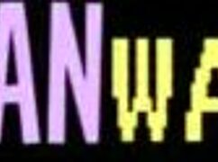 Красотки подруги раздвигают ножки для игр